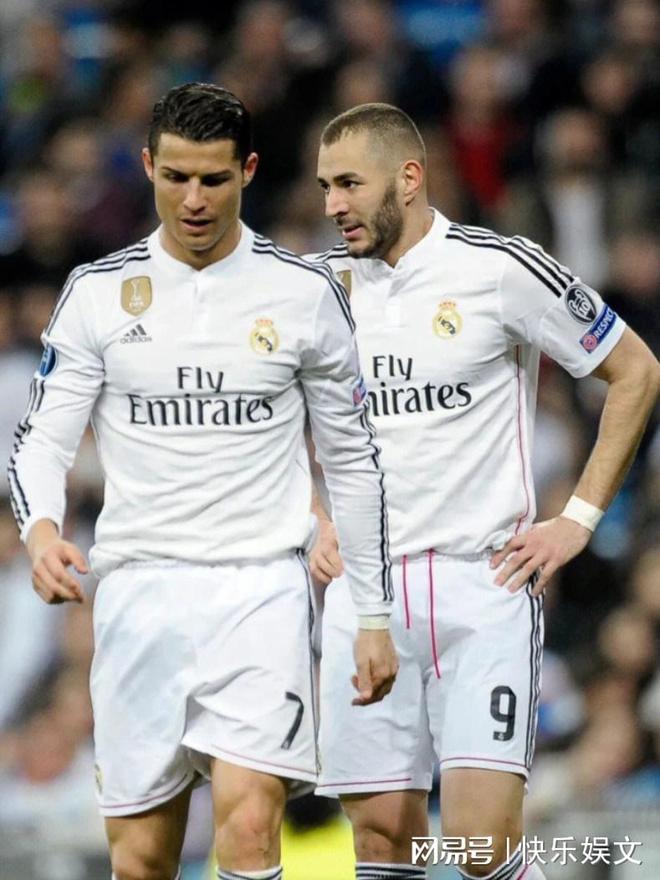 阿森纳士气高涨战胜谢菲联，球迷热议胜利关键点