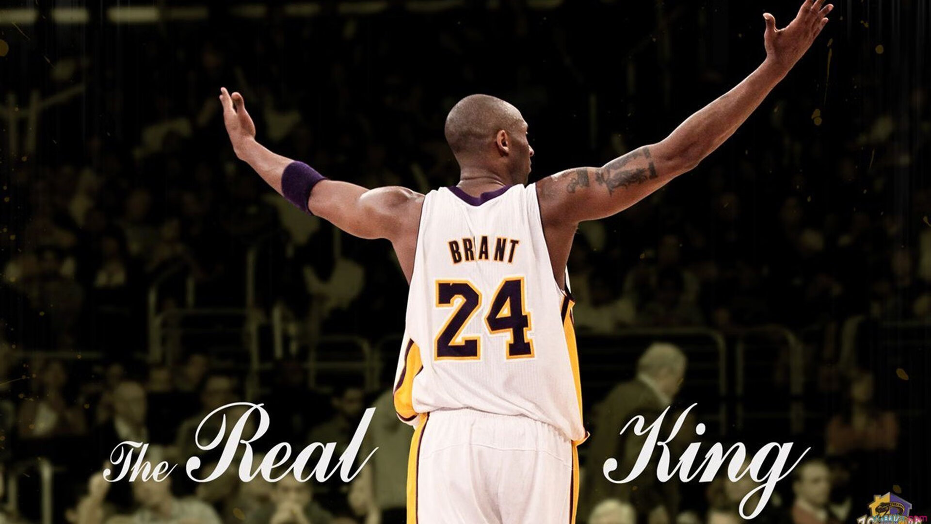 密尔沃基的无声王冠,霍勒迪,关键时刻的隐形加冕