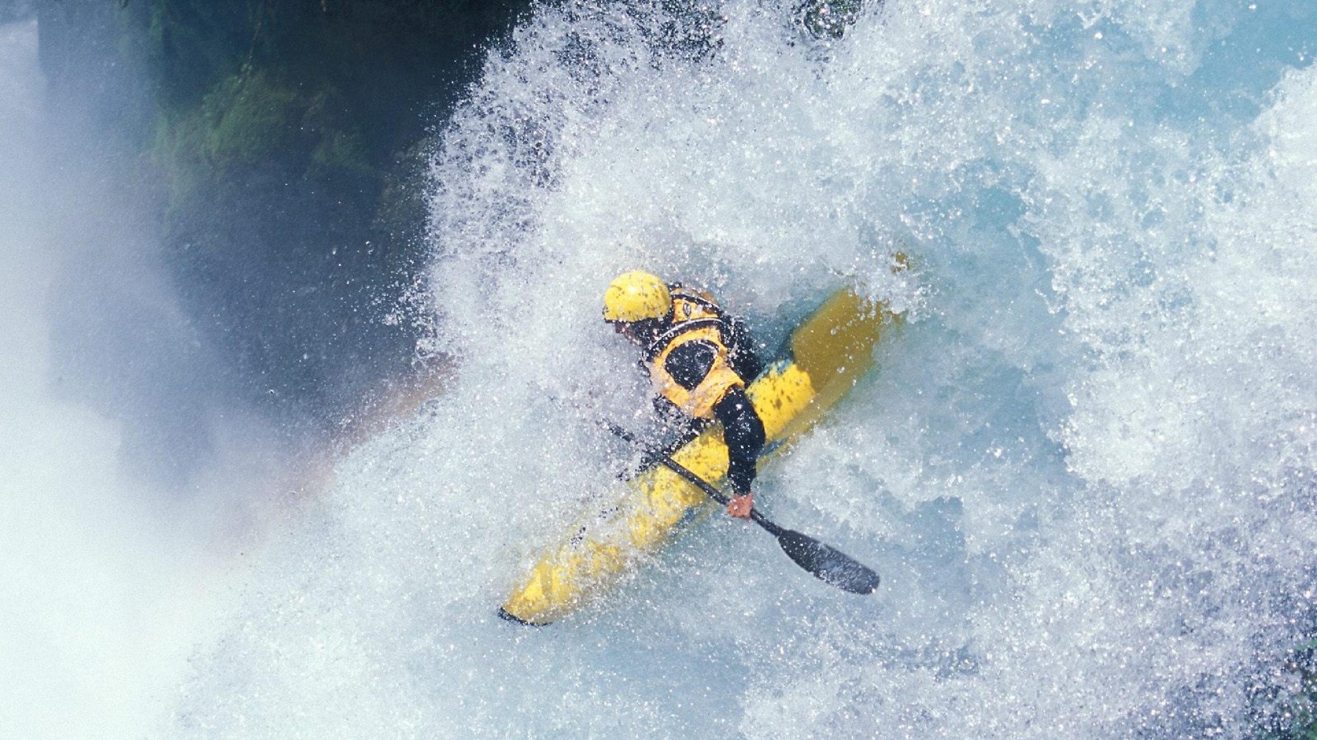 赛道上的逆袭，红牛力克威廉姆斯，勒克莱尔率队登顶